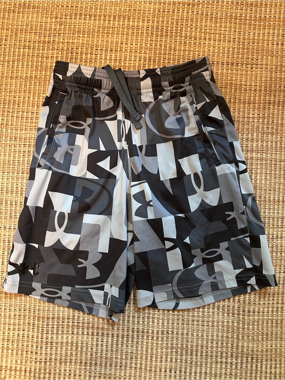 Under Armour Youth LOT